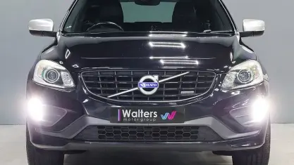 Used Volvo XC60 R-Design 181 HP (133 kW) 2015 Black SUV
