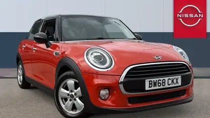 Używany Mini Cooper Classic 136 KM (100 kW) 2020 Hatchback
