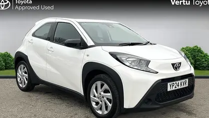 Used Toyota Aygo X PURE 72 HP (52 kW) 2024 SUV