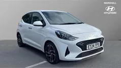 Atlas white Used 2024 Hyundai i10 Premium Hatchback | £15,328 (Fair price)