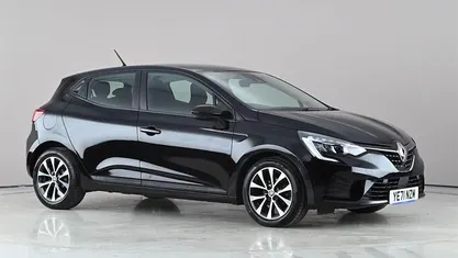 Used Renault Clio V Iconic 90 HP (66 kW) 2021 Black Hatchback
