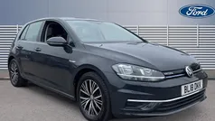 Used 2018 VW Golf VII SE Hatchback | £14,306 (Fair price)