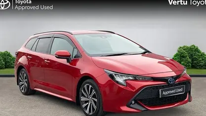 Used Toyota Corolla Design 184 HP (135 kW) 2022 Red Estate