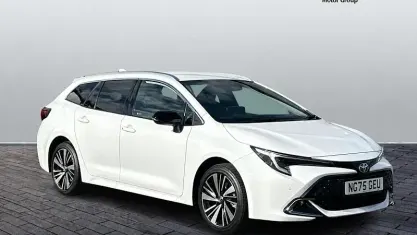 Used Toyota Corolla Design 140 HP (102 kW) 2026 White Estate