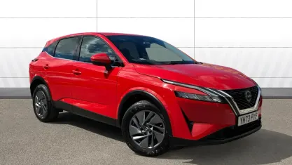 Used Nissan Qashqai Acenta Premium 140 HP (102 kW) 2023 Red SUV