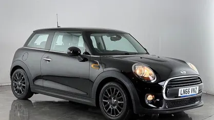 Used Mini Cooper Hatch 136 HP (100 kW) 2016 Hatchback