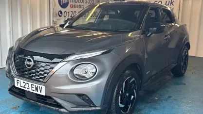 Gebraucht Nissan Juke N-Connecta 143 PS (105 kW) 2023 Grau SUV