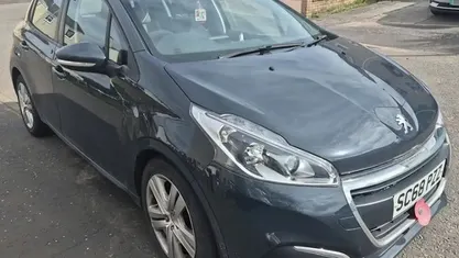 Used Peugeot 208 Active 82 HP (60 kW) 2018 Hatchback