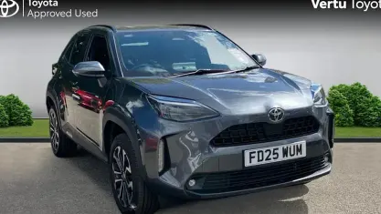 Used Toyota Yaris Cross Design 116 HP (85 kW) 2025 Grey SUV