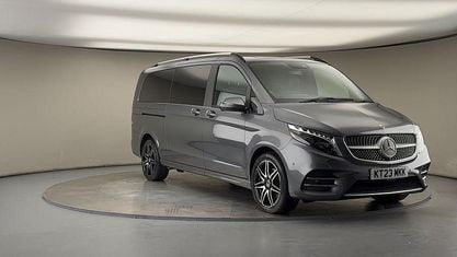 Used Mercedes V300 AMG line 237 HP (174 kW) 2023 Selenite grey MPV
