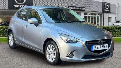Używany Mazda 2 75 KM (55 kW) 2017 Srebrny Hatchback