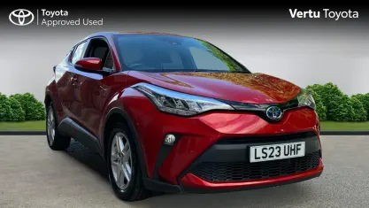 Used Toyota C-HR 122 HP (89 kW) 2023 Red SUV