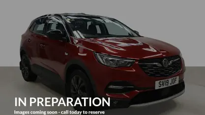 Begagnad Vauxhall Grandland X Sport 131 HK (96 kW) 2019 Röd SUV