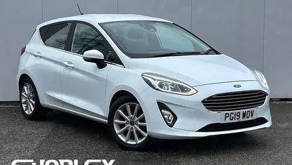 Used Ford Fiesta Titanium 101 HP (74 kW) 2019 White Hatchback