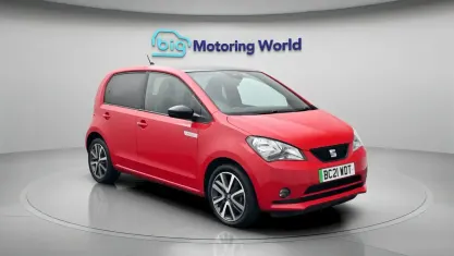 Begagnad Seat Mii Electric 61 kW (83 HK) 2020 Röd Halvkombi