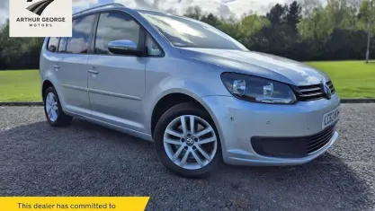Usado VW Touran SE 140 HP (102 kW) 2015 Monovolume
