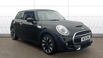 Black Used 2020 Mini Cooper S Exclusive Hatchback | £14,952 (Fair price)