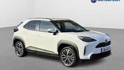 Used 2025 Toyota Yaris Hybrid Estate | £23,249 (Fair price)