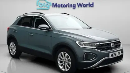 Used VW T-Roc Match 116 HP (85 kW) 2025 Blue SUV