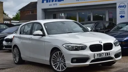 Begagnad BMW 116 Efficient Dynamics 116 HK (85 kW) 2017 Vit Halvkombi