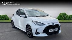 White Used 2022 Toyota Yaris Hybrid Design Hatchback | £16,163 (Super price)