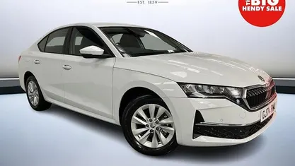 Moon white metallic Used 2024 Skoda Octavia SE Technology Hatchback | £19,999 (Fair price)