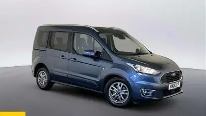 Used Ford Tourneo Titanium 120 HP (88 kW) 2021 Estate