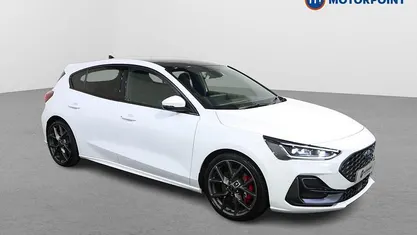 Usado Ford Focus ST 280 HP (205 kW) 2023 Branco Citadino