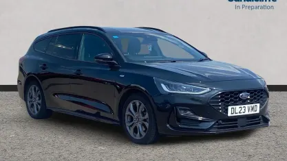 Used Ford Focus ST-Line 125 HP (91 kW) 2023 Black Estate