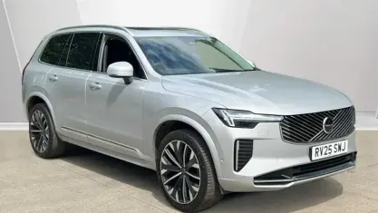 Used Volvo XC90 Ultra 250 HP (183 kW) 2025 Silver SUV