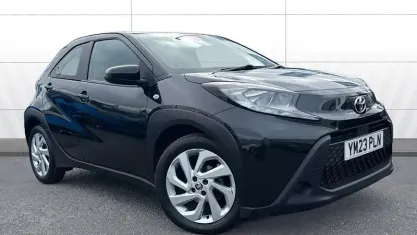 Used Toyota Aygo X PURE 72 HP (52 kW) 2023 Black SUV