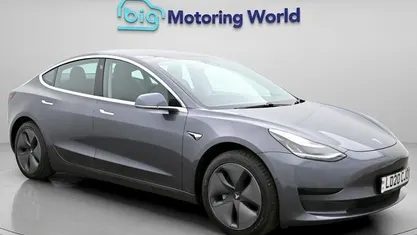 Used Tesla Model 3 Standard Range 239 kW (325 HP) 2020 Sedan