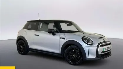 Used Mini Cooper Level 2 135 kW (184 HP) 2023 Hatchback