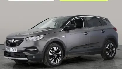 Used Vauxhall Grandland X SRi 131 HP (96 kW) 2019 Grey SUV