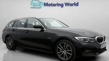 Used BMW 330e Sport Line 292 HP (214 kW) 2021 Black Estate