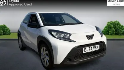 Used Toyota Aygo X PURE 72 HP (52 kW) 2025 White SUV