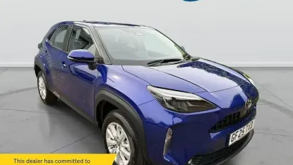 Used Toyota Yaris Cross 116 HP (85 kW) 2025 Blue SUV