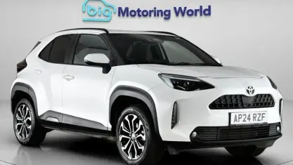 Used Toyota Yaris Cross Design 116 HP (85 kW) 2024 White SUV