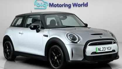 Used Mini Cooper Level 1 135 kW (184 HP) 2023 Hatchback