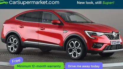 Begagnad Renault Arkana Version S 143 HK (105 kW) 2022 Röd SUV