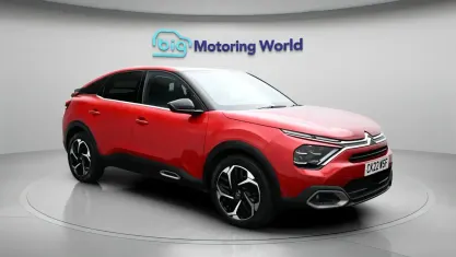 Begagnad Citroën C4 Shine 131 HK (96 kW) 2022 Röd SUV