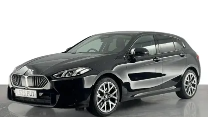 Usado BMW 120 Sport Line 170 HP (125 kW) 2025 Preto Citadino