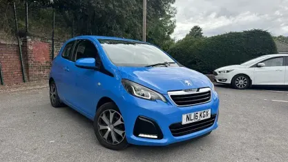 Used Peugeot 108 Active 68 HP (50 kW) 2016 Blue Hatchback