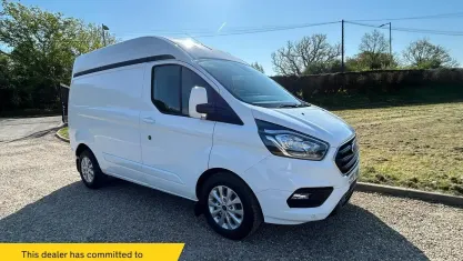Used Ford Transit Custom Limited 131 HP (96 kW) 2022 White Van