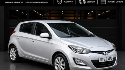 Used Hyundai i20 Active 84 HP (61 kW) 2012 Silver Hatchback