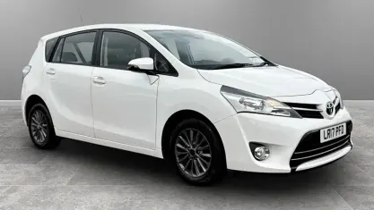 Used Toyota Verso 147 HP (108 kW) 2017 MPV