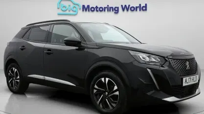 Begagnad Peugeot 2008 Allure 110 HK (80 kW) 2021 Svart SUV