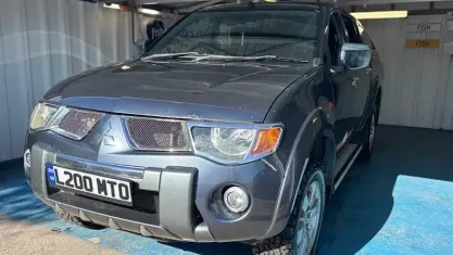 Usado Mitsubishi L200 136 HP (100 kW) 2010 Pickup