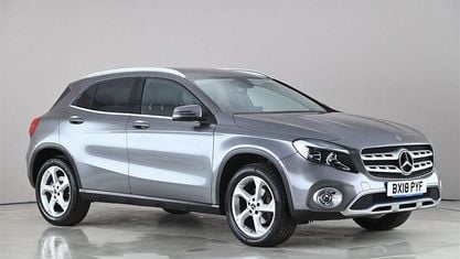 Usado Mercedes GLA200 156 HP (114 kW) 2018 Cinzento SUV