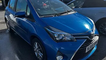 Used Toyota Yaris 99 HP (72 kW) 2015 Hatchback